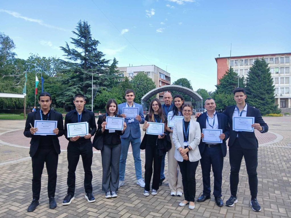 Отличия и нови международни възможности за младшите посланици на ЕП