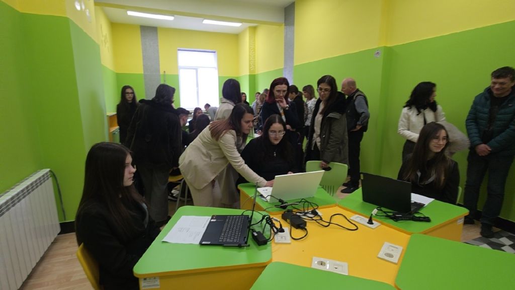 Модерен СТЕМ център