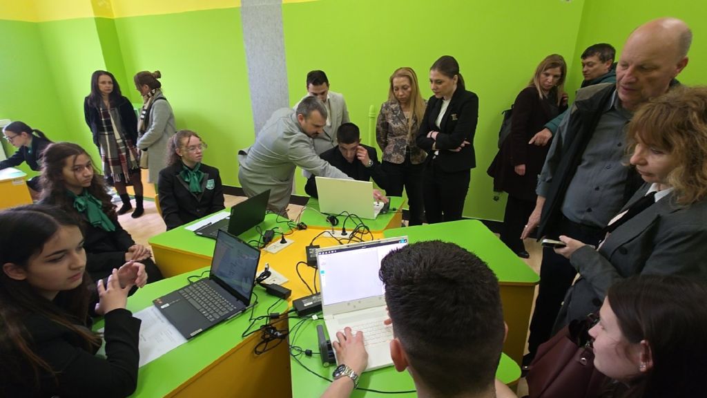 Модерен СТЕМ център